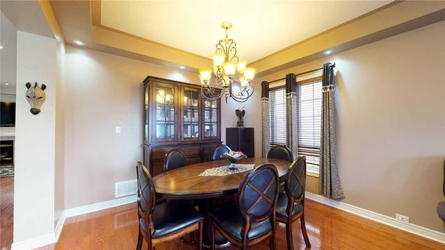 20 Kamloops Dr, House detached with 4 bedrooms, 5 bathrooms and 4 parking in Brampton ON | Image 3