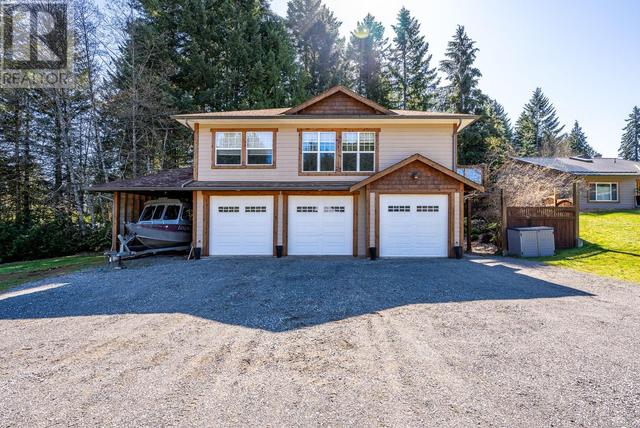 2821 Wellington St, House detached with 6 bedrooms, 4 bathrooms and 16 parking in Cumberland BC | Image 19