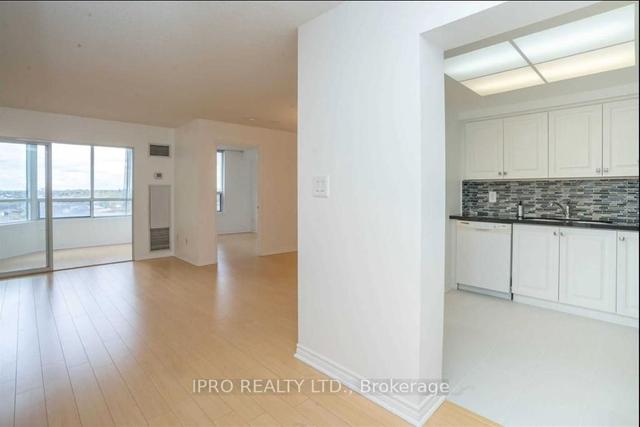 906 - 135 Hillcrest Ave, Condo with 1 bedrooms, 1 bathrooms and 2 parking in Mississauga ON | Image 13