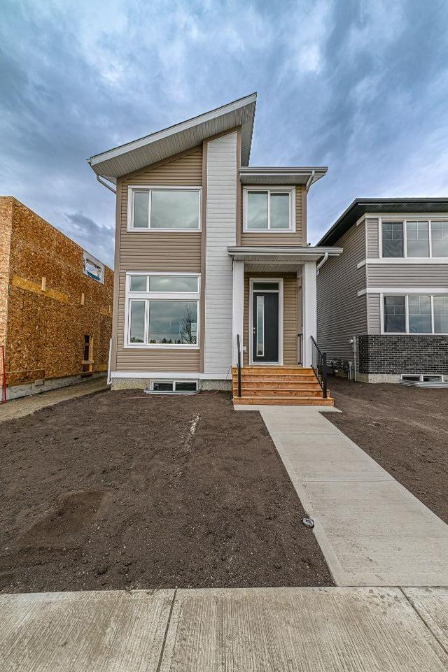 8725 Copperwood Road, House detached with 3 bedrooms, 2 bathrooms and 2 parking in Grande Prairie AB | Image 2