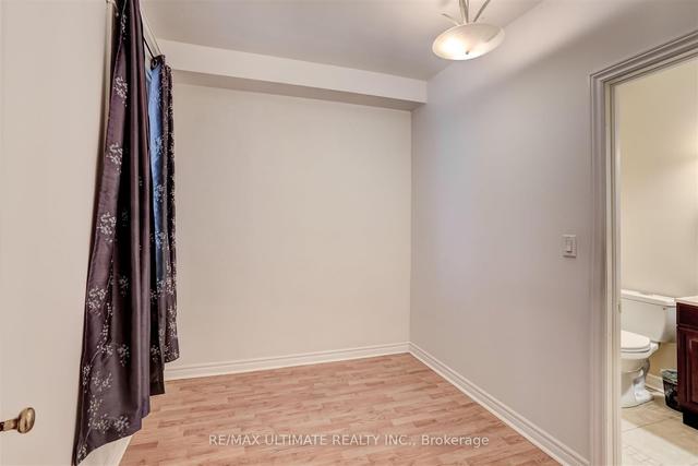 27 Bellwoods Ave, House attached with 6 bedrooms, 3 bathrooms and 1 parking in Toronto ON | Image 31