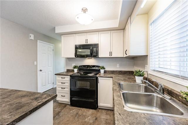 17c - 931 Glasgow Street, House attached with 3 bedrooms, 1 bathrooms and 1 parking in Kitchener ON | Image 33