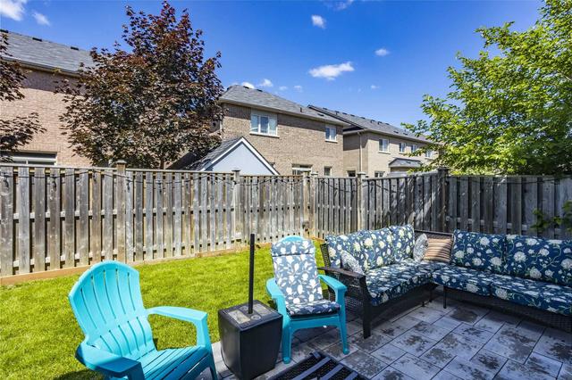 109 Win Timbers Cres, House semidetached with 3 bedrooms, 4 bathrooms and 3 parking in Whitchurch Stouffville ON | Image 33