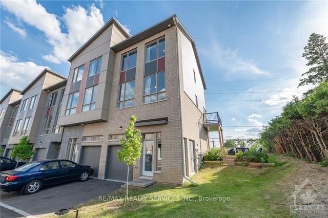 412 Terravita Pl E, Townhouse with 3 bedrooms, 4 bathrooms and 2 parking in Ottawa ON | Image 1
