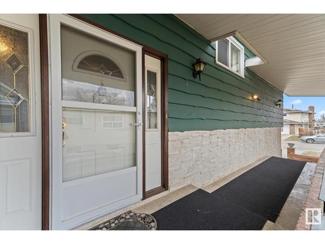 8223 34a Av Nw, House detached with 4 bedrooms, 2 bathrooms and null parking in Edmonton AB | Image 9