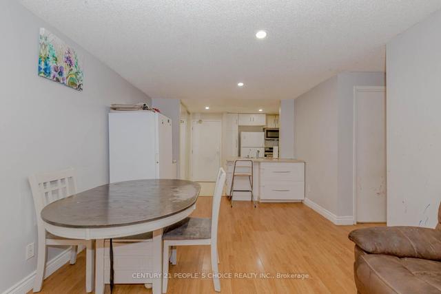 303 - 30 Bridge St, Condo with 2 bedrooms, 1 bathrooms and 1 parking in Kitchener ON | Image 4