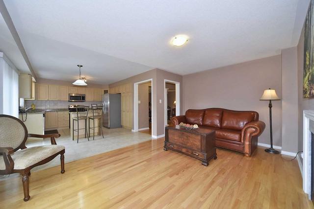 1027 Schooling Dr, House detached with 4 bedrooms, 4 bathrooms and 6 parking in Oshawa ON | Image 29