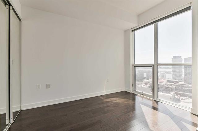 2601 - 1 The Esplanade Dr, Condo with 1 bedrooms, 1 bathrooms and 0 parking in Toronto ON | Image 9