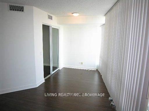 1201 - 373 Front St W, Condo with 1 bedrooms, 1 bathrooms and 1 parking in Toronto ON | Image 8
