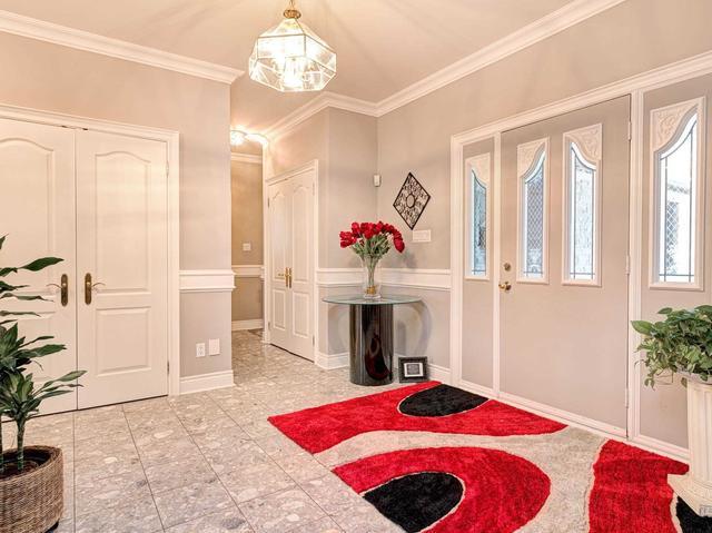 34 Maplewood Rd, House detached with 4 bedrooms, 4 bathrooms and 6 parking in Mississauga ON | Image 38