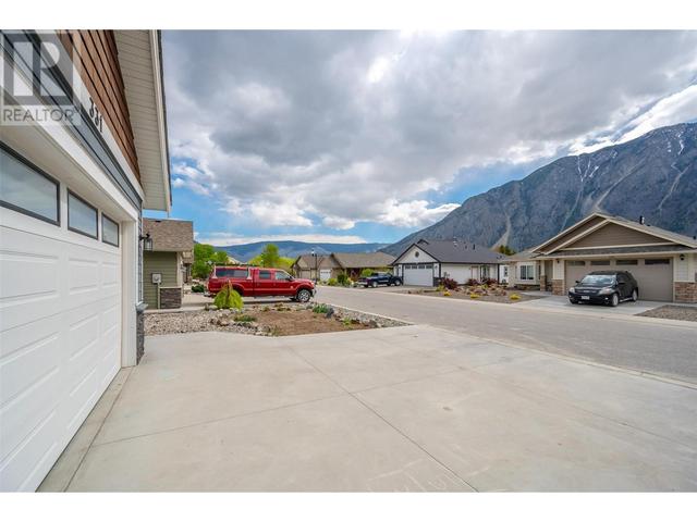 331 Forner Crescent, House detached with 2 bedrooms, 2 bathrooms and 4 parking in Keremeos BC | Image 47