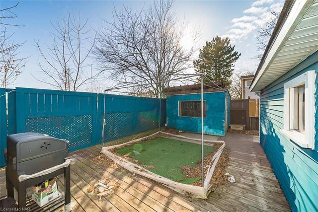 6895 Warden Avenue, House semidetached with 3 bedrooms, 1 bathrooms and null parking in Niagara Falls ON | Image 26