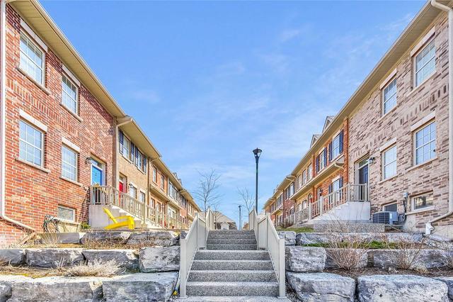 8 Hyde Park Mews, Condo with 2 bedrooms, 3 bathrooms and 1 parking in Kitchener ON | Image 24