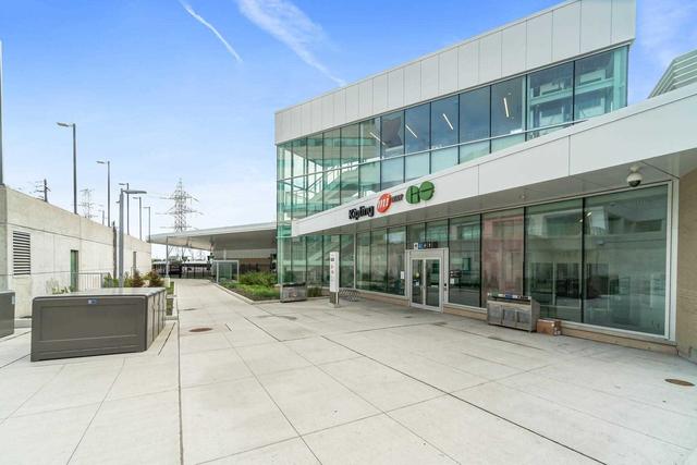 1102 - 101 Subway Cres, Condo with 2 bedrooms, 2 bathrooms and 1 parking in Toronto ON | Image 25