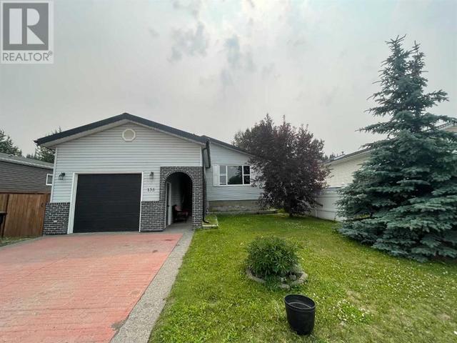 135 Nickerson Avenue, House other with 5 bedrooms, 2 bathrooms and 4 parking in Hinton AB | Image 1