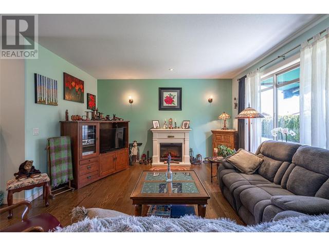 5 - 1000 Snowberry Road, House detached with 3 bedrooms, 2 bathrooms and 4 parking in Vernon BC | Image 7