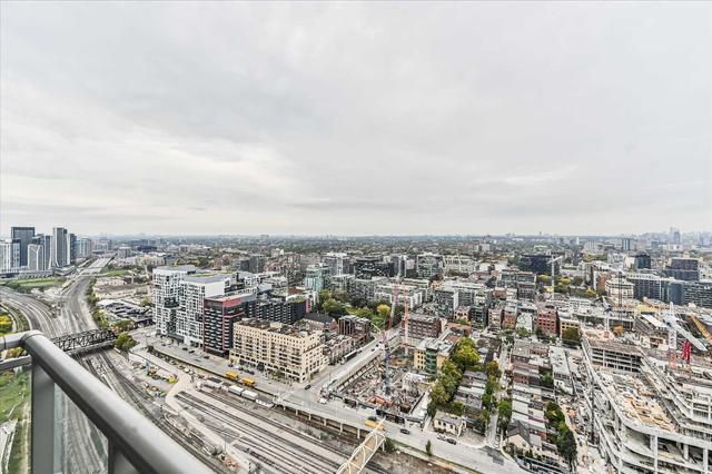 4116 - 15 Iceboat Terr, Condo with 1 bedrooms, 1 bathrooms and 1 parking in Toronto ON | Image 9