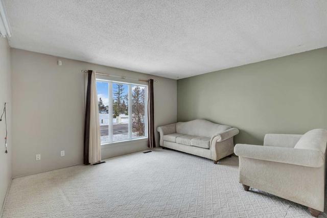 10 Falwood Crescent Ne, Home with 2 bedrooms, 1 bathrooms and 1 parking in Calgary AB | Image 7