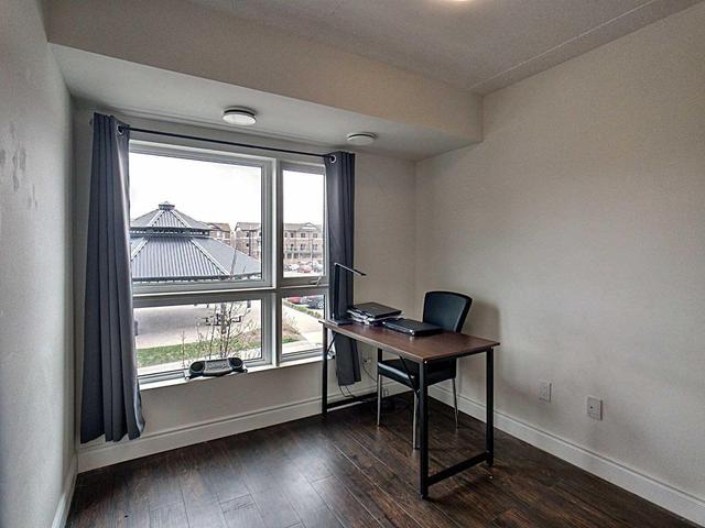 202 - 17 Kay Cres, Condo with 2 bedrooms, 2 bathrooms and 1 parking in Guelph ON | Image 8