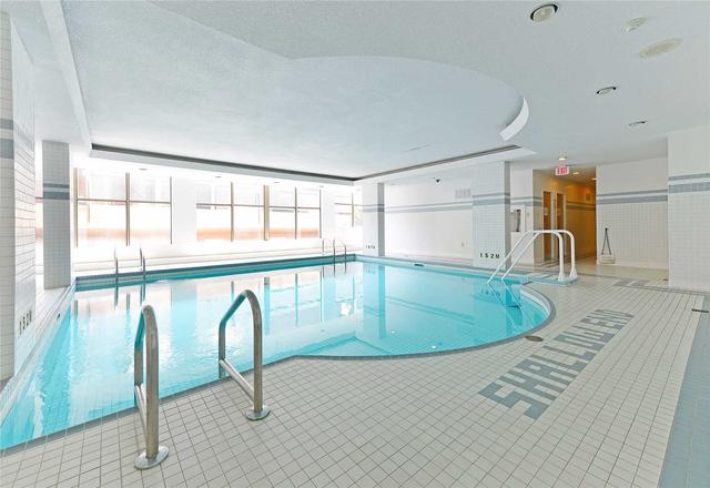 912 - 65 Scadding Ave, Condo with 2 bedrooms, 1 bathrooms and 1 parking in Toronto ON | Image 11