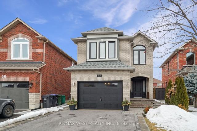 317 Ellwood Dr W, House detached with 3 bedrooms, 3 bathrooms and 3 parking in Caledon ON | Image 1