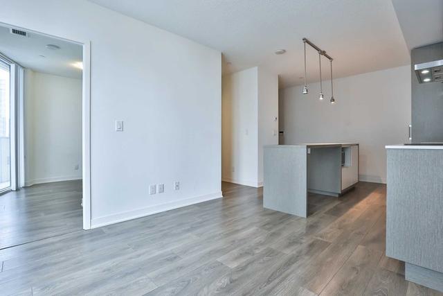 2801 - 88 Harbour St, Condo with 1 bedrooms, 1 bathrooms and 0 parking in Toronto ON | Image 8