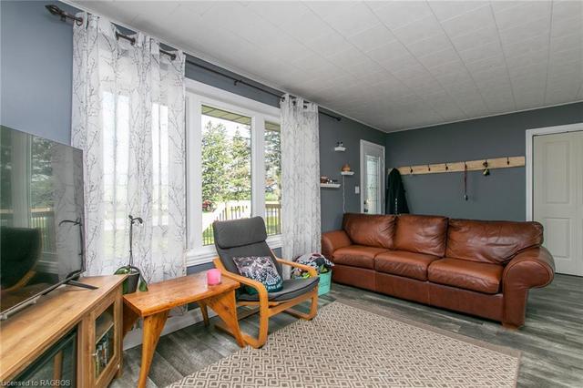 116930 Grey Road 3, House detached with 2 bedrooms, 1 bathrooms and 7 parking in Georgian Bluffs ON | Image 14