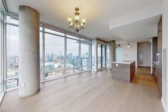 4216 - 488 University Ave, Condo with 3 bedrooms, 2 bathrooms and 1 parking in Toronto ON | Image 24