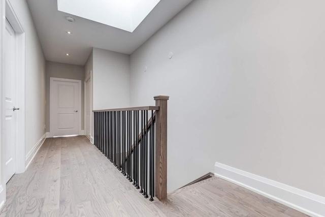 35 Marquette Ave, House semidetached with 4 bedrooms, 4 bathrooms and 2 parking in Toronto ON | Image 12