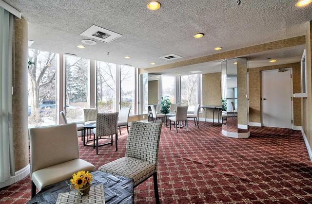 1004 - 320 Mill St S, Condo with 2 bedrooms, 2 bathrooms and 1 parking in Brampton ON | Image 13