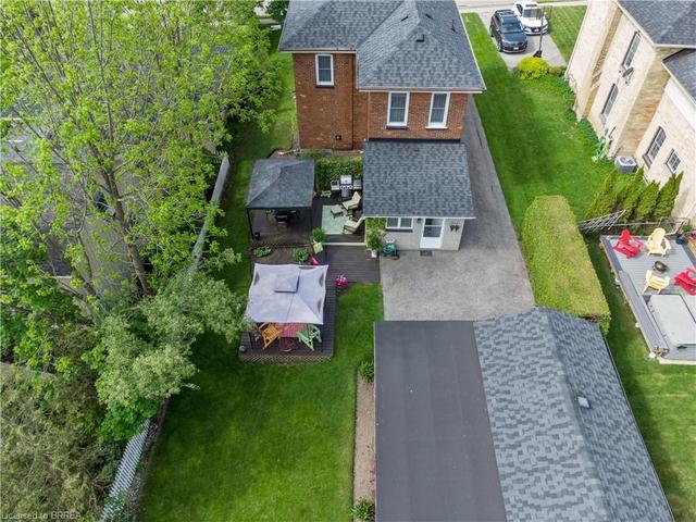 25 St Andrew Street, House detached with 4 bedrooms, 1 bathrooms and 4 parking in Brant ON | Image 37