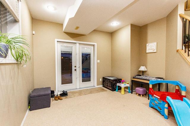 100 Inglewood Drive, House detached with 4 bedrooms, 3 bathrooms and 2 parking in Red Deer AB | Image 16