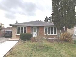 92 Silverstone (Lower) Dr, House detached with 2 bedrooms, 1 bathrooms and 2 parking in Toronto ON | Card Image