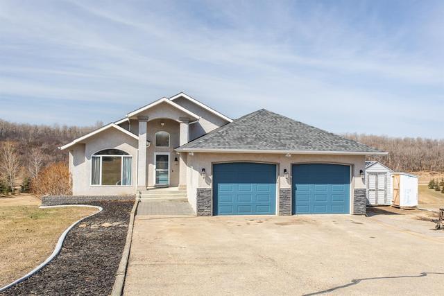 69-27121 Township Road 402, Rural Lacombe County, AB, T4L2N1 | Card Image
