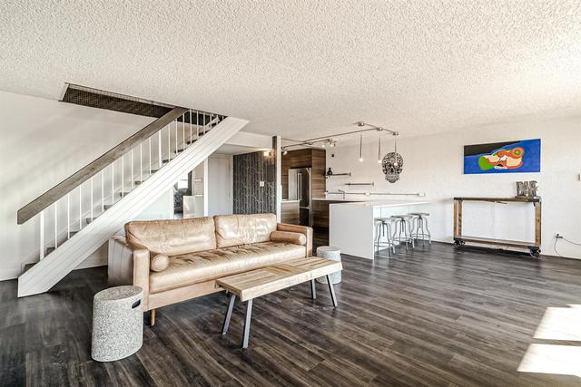 2911 - 221 6 Avenue Se, Condo with 2 bedrooms, 1 bathrooms and 1 parking in Calgary AB | Image 11