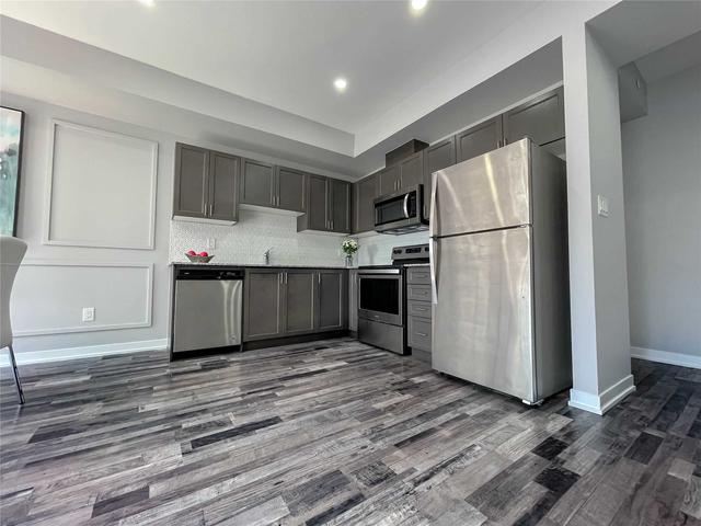 220 - 1460 Whites Rd, Townhouse with 2 bedrooms, 3 bathrooms and 1 parking in Pickering ON | Image 2