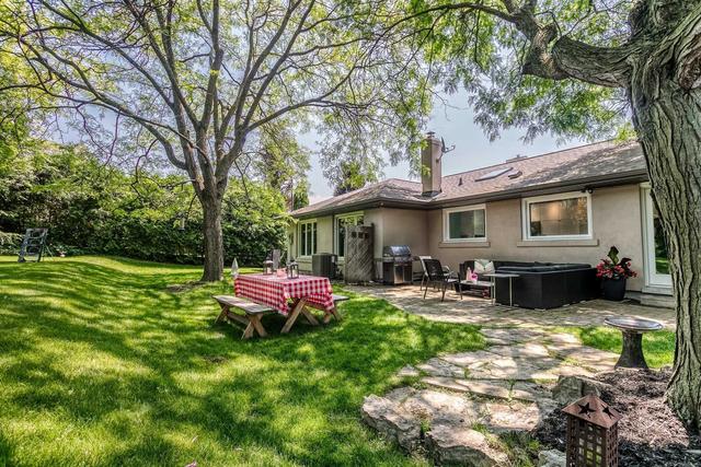 4 Plumbstead Crt, House detached with 3 bedrooms, 3 bathrooms and 6 parking in Toronto ON | Image 10