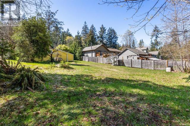6148 Aldergrove Dr, House detached with 1 bedrooms, 1 bathrooms and null parking in Comox Valley B (Lazo North) BC | Image 9