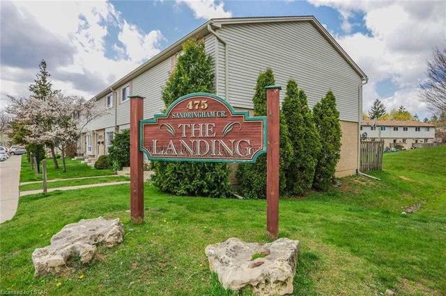 15 - 475 Sandringham Cres, Townhouse with 3 bedrooms, 2 bathrooms and 1 parking in London ON | Image 1