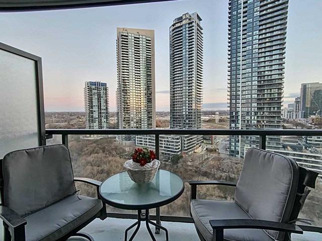 1606 - 15 Legion Rd, Condo with 2 bedrooms, 2 bathrooms and 1 parking in Toronto ON | Image 14