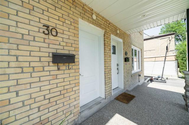 30 Varsity Rd, House semidetached with 3 bedrooms, 2 bathrooms and 5 parking in Toronto ON | Image 31
