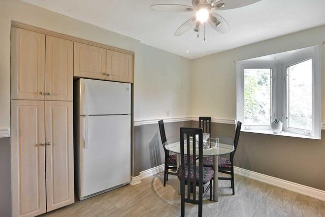 34 - 400 Bloor St, Townhouse with 4 bedrooms, 2 bathrooms and 1 parking in Mississauga ON | Image 8