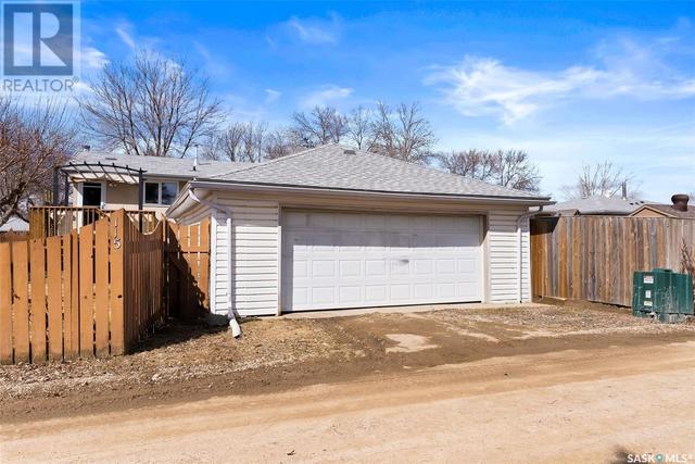 115 Straub Street, House detached with 3 bedrooms, 2 bathrooms and null parking in Regina SK | Image 32