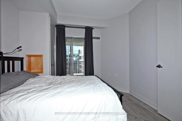 1912 - 85 Bloor St E, Condo with 1 bedrooms, 1 bathrooms and 1 parking in Toronto ON | Image 16