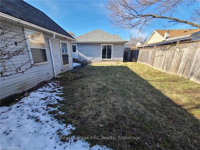 20 Beverly St, House detached with 2 bedrooms, 1 bathrooms and 2 parking in St. Catharines ON | Image 13