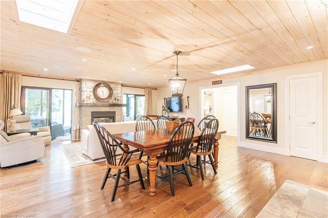10308 Beach O' Pines Road, House detached with 4 bedrooms, 3 bathrooms and 14 parking in Lambton Shores ON | Image 3