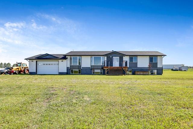 260029 Range Road 251, House detached with 3 bedrooms, 2 bathrooms and 10 parking in Wheatland County AB | Image 12