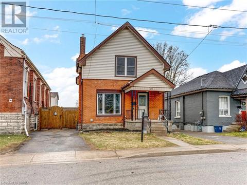 15 Edward Street, House detached with 3 bedrooms, 1 bathrooms and 2 parking in Brantford ON | Card Image