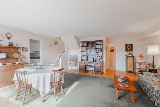 d18 - 288 Mill Rd, Condo with 3 bedrooms, 3 bathrooms and 2 parking in Toronto ON | Image 2