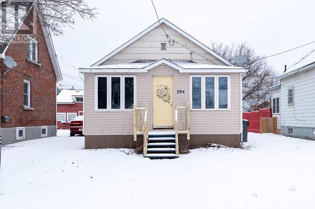 294 Sixth Ave, House detached with 1 bedrooms, 1 bathrooms and null parking in Sault Ste. Marie ON | Image 1